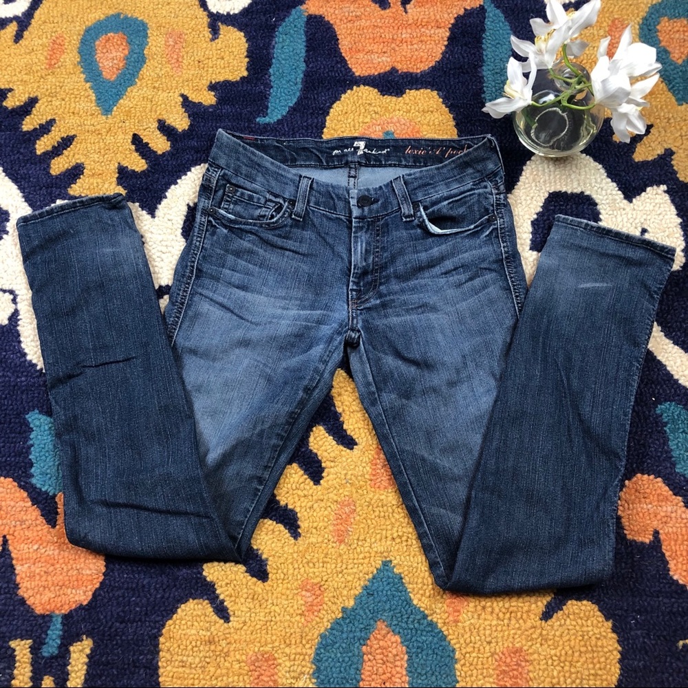 7FAMK cigarette leg in medium wash GUC